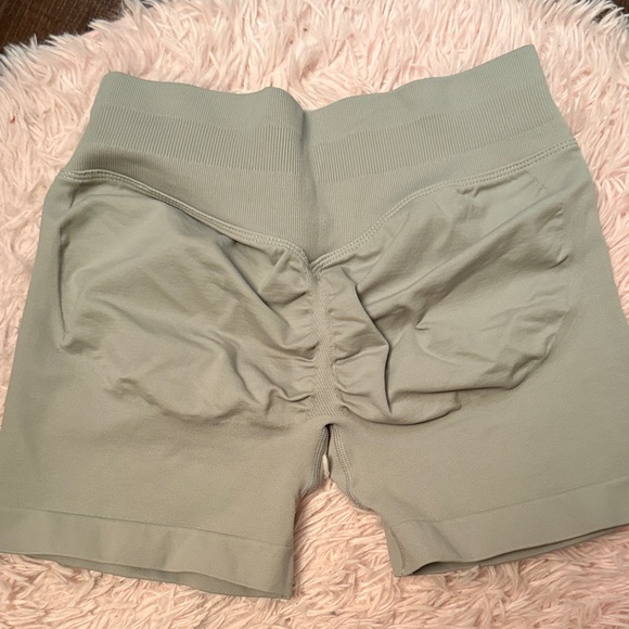 Women's light grey Seamless shorts - Medium - NEW - Picture 3 of 5